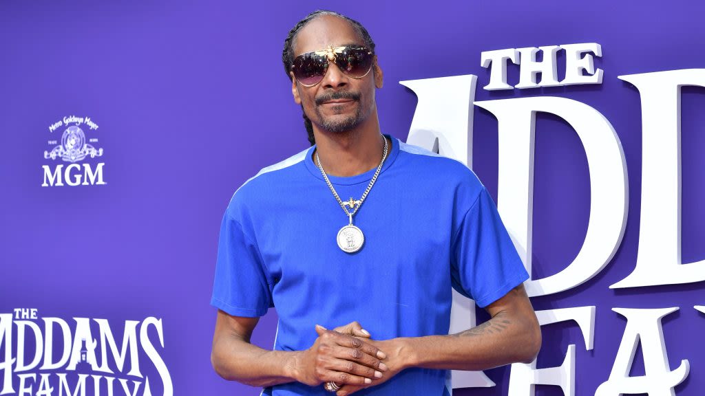 Snoop Dogg Says Drake And Kendrick Lamar Beef Made People Finally “Rap Again”