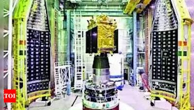 Isro's Aditya-L1 completes 1st halo orbit | India News - Times of India