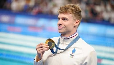 JO 2024 (natation): le beau geste de Léon Marchand pour un adolescent en rémission d'un cancer