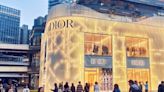 Im Dior-Shop kostet die Tasche 2600 Euro: So viel kostet sie in der Produktion wirklich