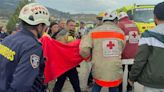 Falleció docente en un aparatoso accidente de tránsito en Tunja: su carro terminó bajo un camión