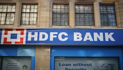 HDFC Bank's services to be hit for over 7 hours this weekend: What will work and what won't - CNBC TV18