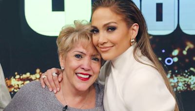 Jennifer Lopez dedica un bonito mensaje a su madre tras las confesiones sobre su infancia que provocaron tanto revuelo