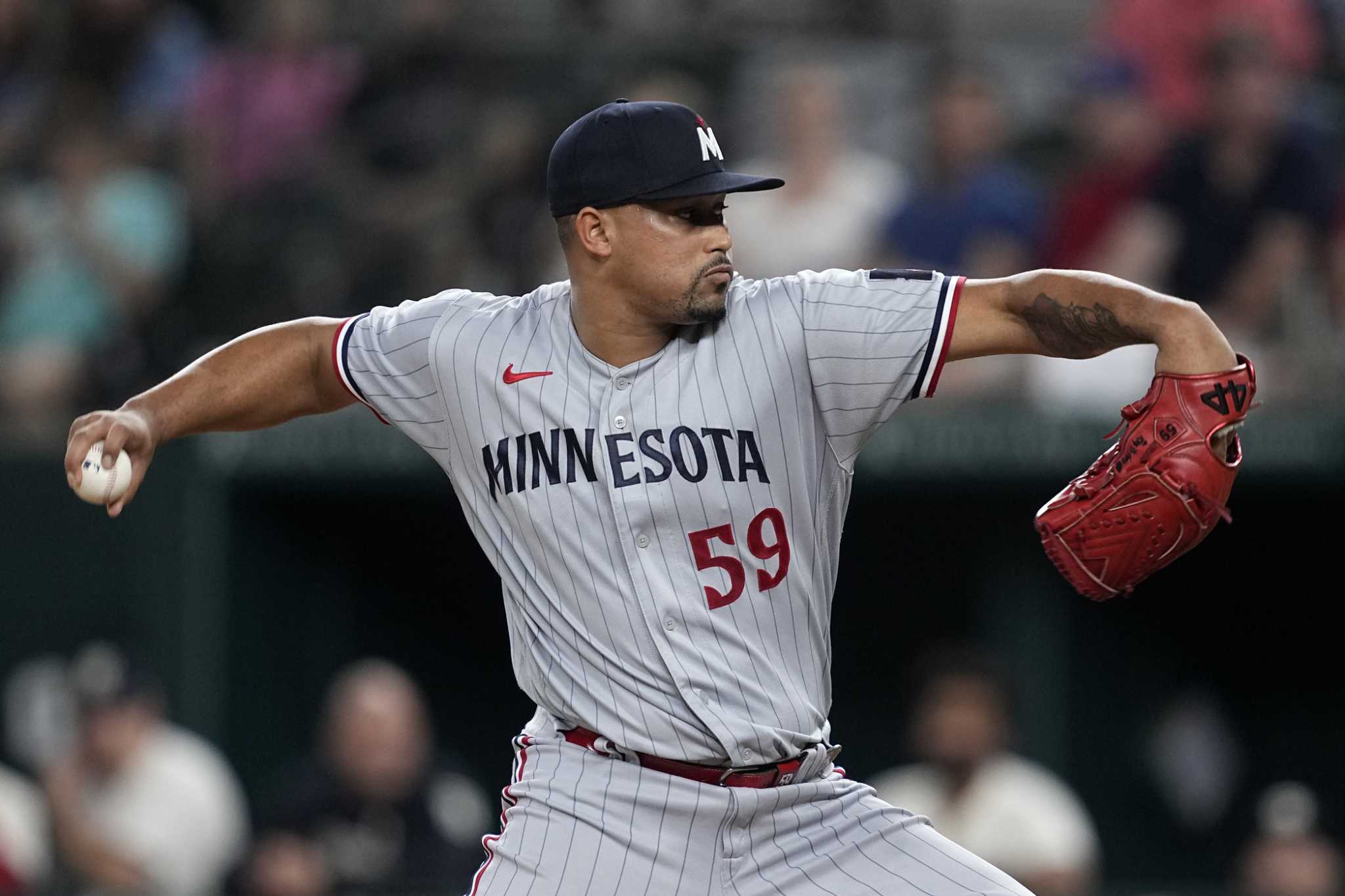 Twins bring closer Jhoan Duran back from injured list with strained oblique muscle