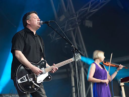 Martin Phillips Dies: Guitarist For New Zealand’s Influential The Chills Was 61