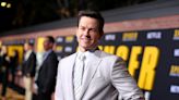 Resurge pasado racista de Mark Wahlberg tras su aparición en los premios SAG