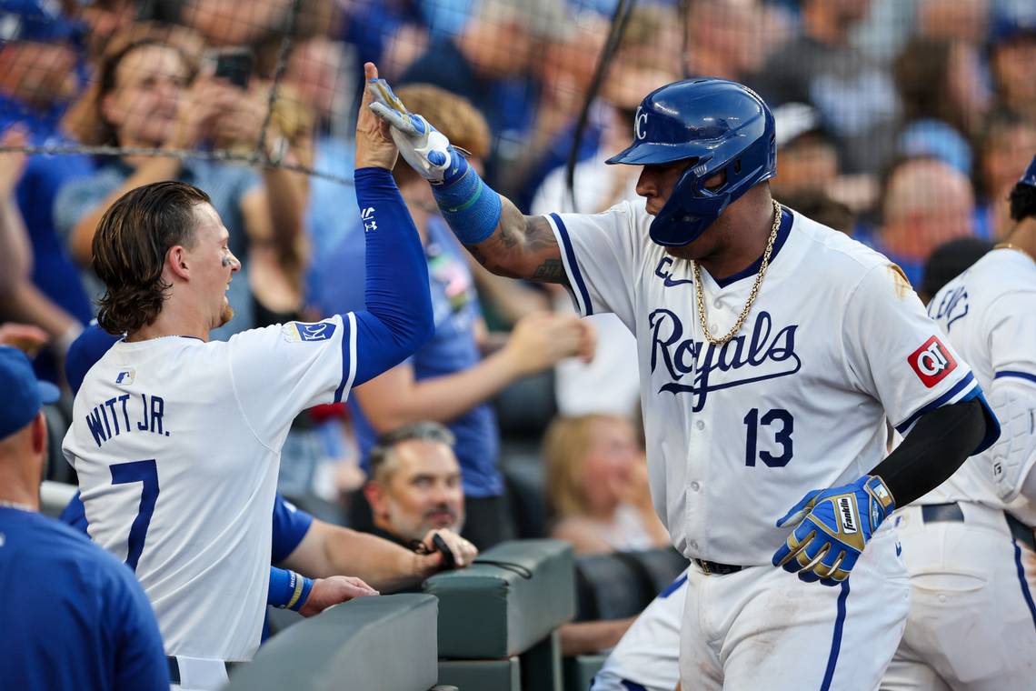 Kansas City Royals belt three homers to defeat Miami Marlins in homestand opener