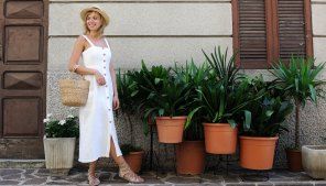 Jessica Alba’s White Dress Style Is My Summer Uniform — A $56 Lookalike