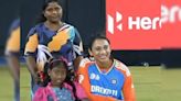 Smriti Mandhana Gifts Wheelchair-Bound Girl Mobile Phone After India Match In Asia Cup | Cricket News