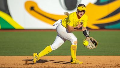 8 Ducks softball players earn Pac-12 honors