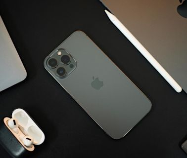 蘋果最新 AI 功能只限 2 款 iPhone！通路曝：二手價恐回漲 - 自由電子報 3C科技