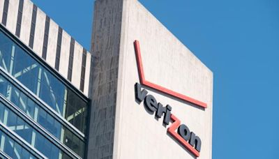 Verizon (VZ) Looks to Offer Uninterrupted Service Amid Outage