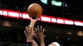 NBA le quita un tablero a Adebayo, de Miami, borrando extraño triple doble de 20 rebotes