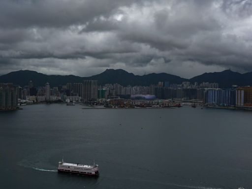 Hong Kong Observatory issues amber rainstorm warning