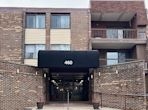 460 Raintree Ct # 2A, Glen Ellyn IL 60137