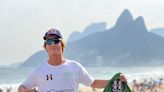 El brasileño Lucas Fink, del skimboarding a surfear olas gigantes en Nazaré