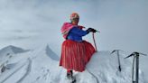 Las cholitas escaladoras de Bolivia quieren conquistar el Everest: “Hemos demostrado que podemos hacer lo mismo que los hombres”