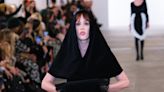 Batsheva Fall 2024 Ready-to-Wear: Molly Ringwald The Ringleader of a Gorgeous Over 40 Runway Cast