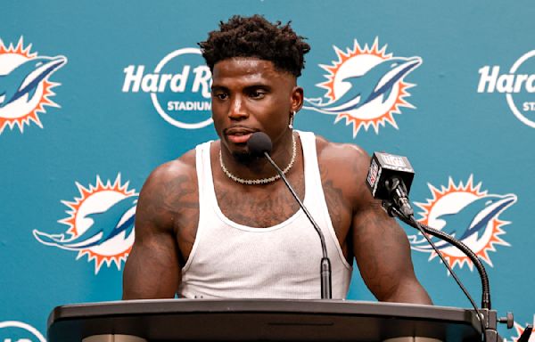 Tyreek Hill: Police body cam footage released after detainment before Dolphins' season opener