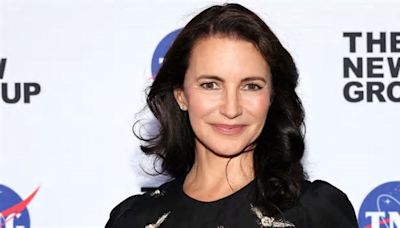 Kristin Davis, 'Sexo en Nueva York', está increíble sin maquillaje y con su pelo rizado con canas a los 59