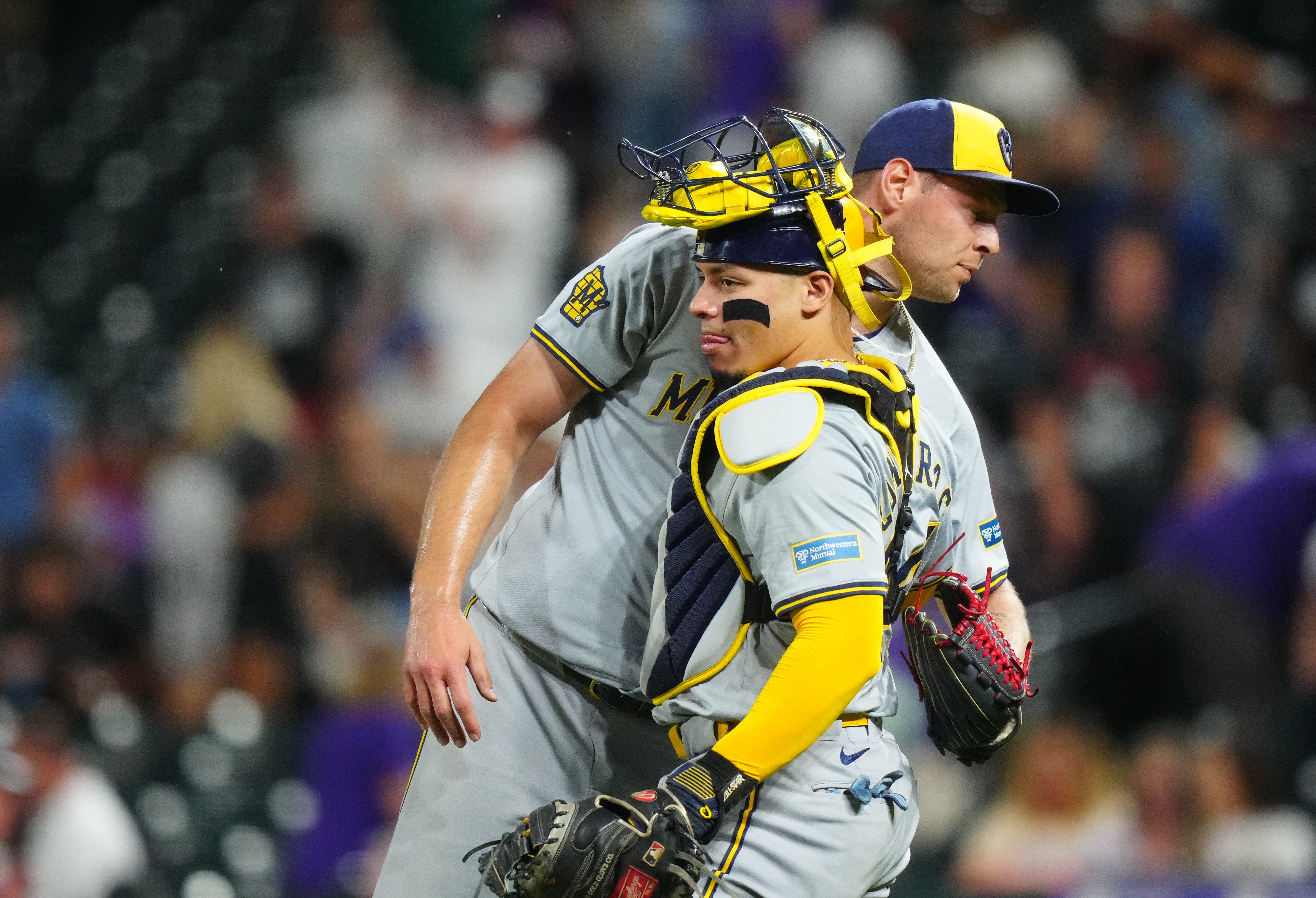 Brewers 4, Rockies 3: At long last, Milwaukee wins a close game in its house of horrors