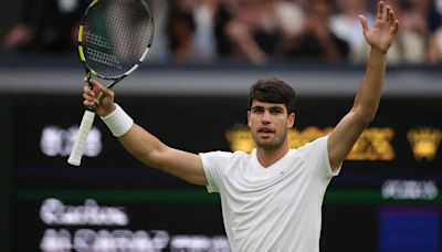 Alcaraz sufre ante Tiafoe para colarse en los octavos de final de Wimbledon en un partido de casi 4 horas