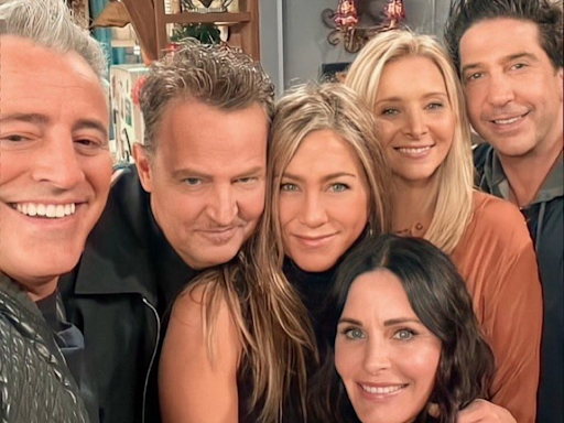 Jennifer Aniston says Friends' cast would've been 'ripped apart' if social media was around when they filmed