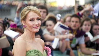 JK Rowling, former world champions tear into Olympics over ‘sickening’ decision on two boxers: 'It's shocking that…'