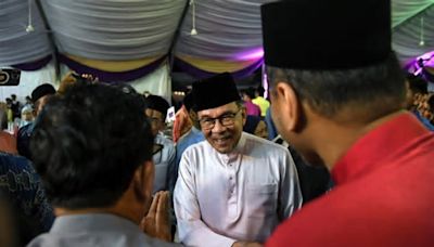 After Microsoft talks, Anwar to meet Google