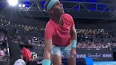 Rafael Nadal se demoró en el baño, recibió una sanción y su explicación generó las risas del público en Brisbane