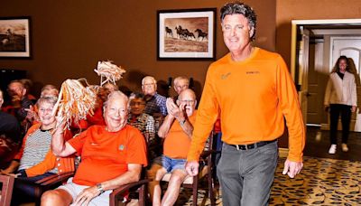 Bingo, movie nights and Mike Gundy! How Oklahoma State's radio show ended up at a retirement community