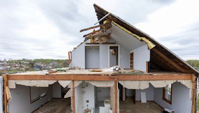 Tornadoes kill 2 in Oklahoma as residents begin surveying damage in Nebraska and Iowa