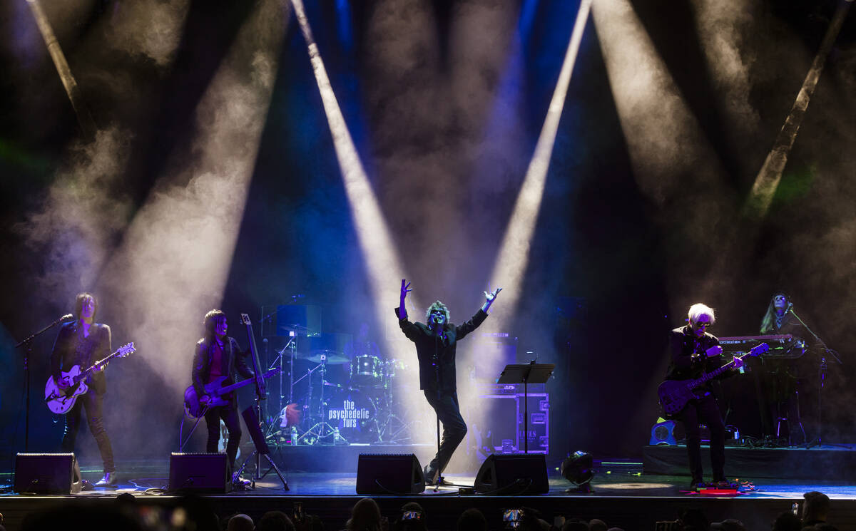 Lookin’ pretty: Psychedelic Furs stop at House of Blues — PHOTOS