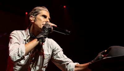 Perry Farrell Apologizes to Dave Navarro and Jane’s Addiction Bandmates After On-Stage Fight: ‘Inexcusable Behavior’