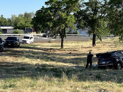 Sacramento vehicle pursuit ends with I-80 crash, 2 people taken to hospital