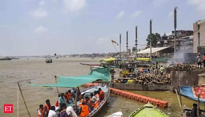 Cremation, Ganga aarti spots shifted in Varanasi as swollen Ganga river inundates lower steps