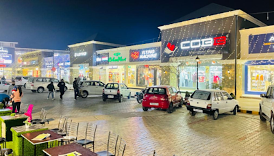 Outlet market along NH-7 changing face of rural Bathinda