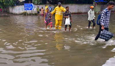 Empowering Mumbaikars: IIT-B's Mumbai Flood App Delivers Instant Flood Alert