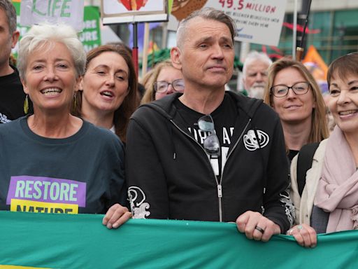 Dame Emma Thompson urges politicians to ‘listen up’ at London nature march