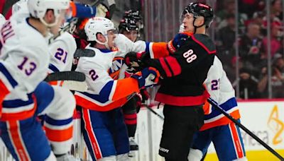 New York Islanders at Carolina Hurricanes Game 2 odds, picks and predictions