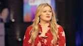 Kelly Clarkson Got Emotional About Being Hospitalized During Both Her Pregnancies