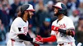 Twins take third straight from lowly White Sox