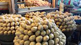 Potato traders in Bengal call indefinite strike over export curbs, prices expected to soar
