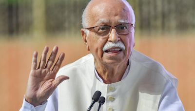 L.K. Advani discharged from hospital