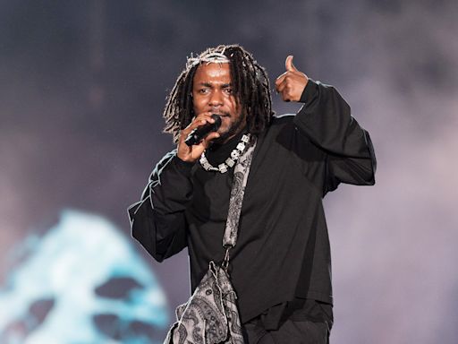 Kendrick Lamar nabs No. 1 spot on Billboard Hot 100 after Drake feud