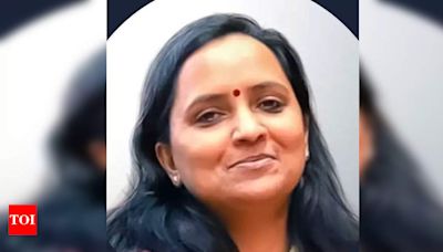 Odisha BJD leader V K Pandian's IAS wife goes on 6-month leave | India News - Times of India