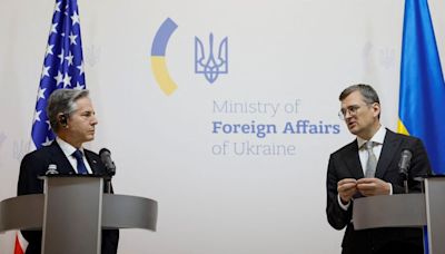 Blinken dice que EE.UU. dará a Ucrania otros US$ 2.000 millones en financiamiento militar - La Tercera