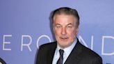 Tir mortel d’Alec Baldwin : le procès de l’acteur se précise, ce pas important franchi par la justice