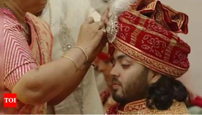 Anant Ambani-Radhika Merchant wedding updates: Groom wears red safa for his baarat - Times of India