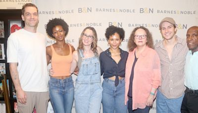 Photos: THE NOTEBOOK Cast at Barnes & Noble CD Signing Event